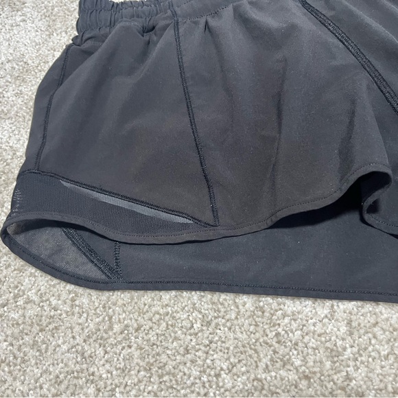 Lululemon Shorts Womens Size 8 Black Hotty Hot Stretch Lined Running Athleisure - Picture 2 of 8